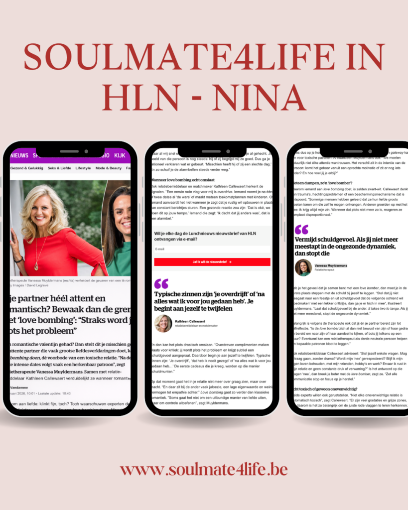 Banner ‘SoulMate4Life in HLN–NINA’ met drie smartphone-screenshots van het artikel over love bombing en een foto van Kathleen Callewaert in een rood kleed.